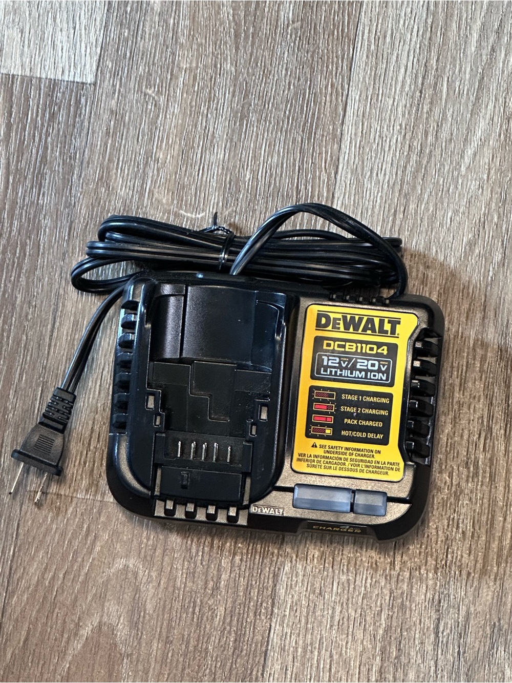 DEWALT DCB104 12V/20V Lithium-Ion Charger - Black/Yellow
